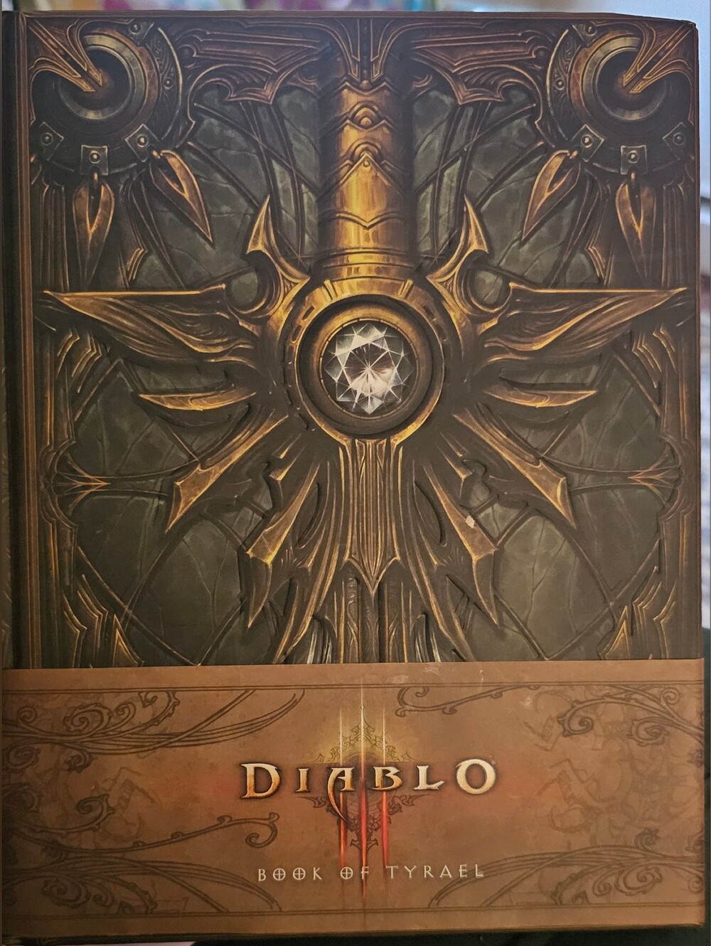 Diablo III Book of Tyrael Hardcover COMPLETE WITH INSERT